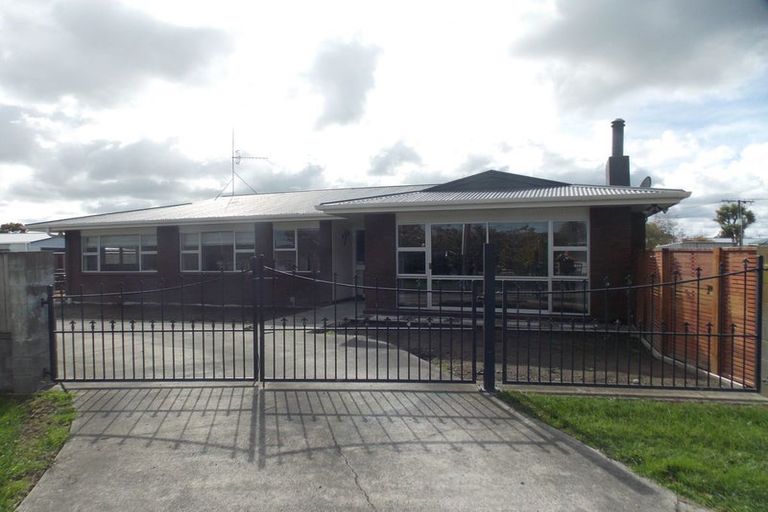 Photo of property in 1 Ouse Street, Rongotea, 4476