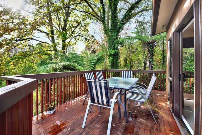 Photo of property in 23 Bemrose Place, Cockle Bay, Auckland, 2014