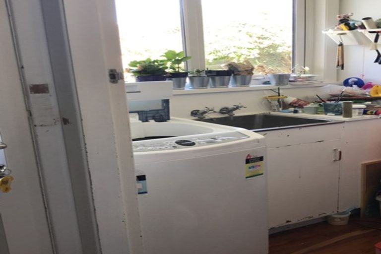 Photo of property in 3 Pembroke Street, Tawa, Wellington, 5028