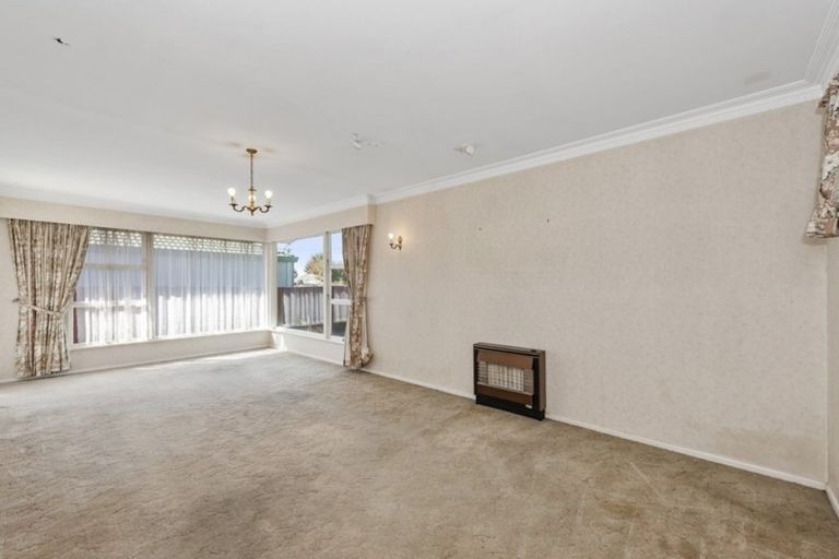 Photo of property in 42 Storey Avenue, Forest Lake, Hamilton, 3200
