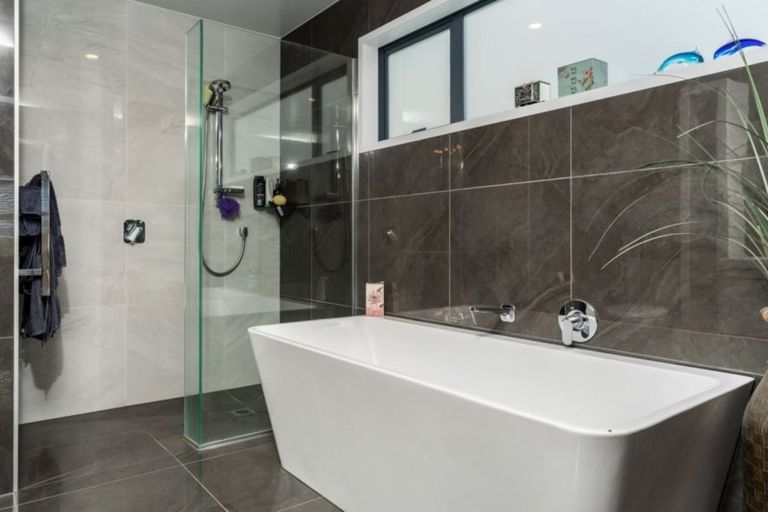 Photo of property in 64a Moir Point Road, Mangawhai Heads, Mangawhai, 0505