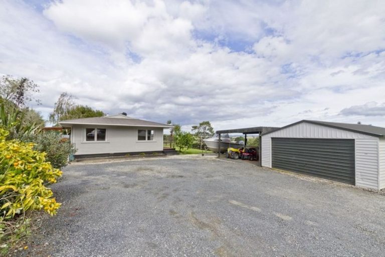 Photo of property in 126 Gatfield Road, Kaukapakapa, 0873