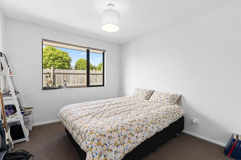 Photo of property in 27 Marbleleaf Lane, Albert Town, Wanaka, 9305