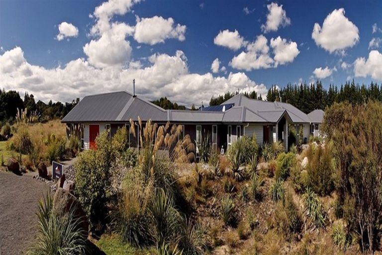 Photo of property in 27 Hutiwai Road, Horopito, Raetihi, 4696