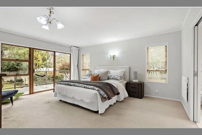 Photo of property in 16 Cobblestone Lane, Hillcrest, Auckland, 0627