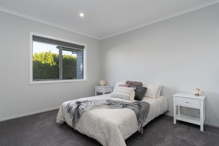 Photo of property in 39 Burgundy Drive, Martinborough, 5711