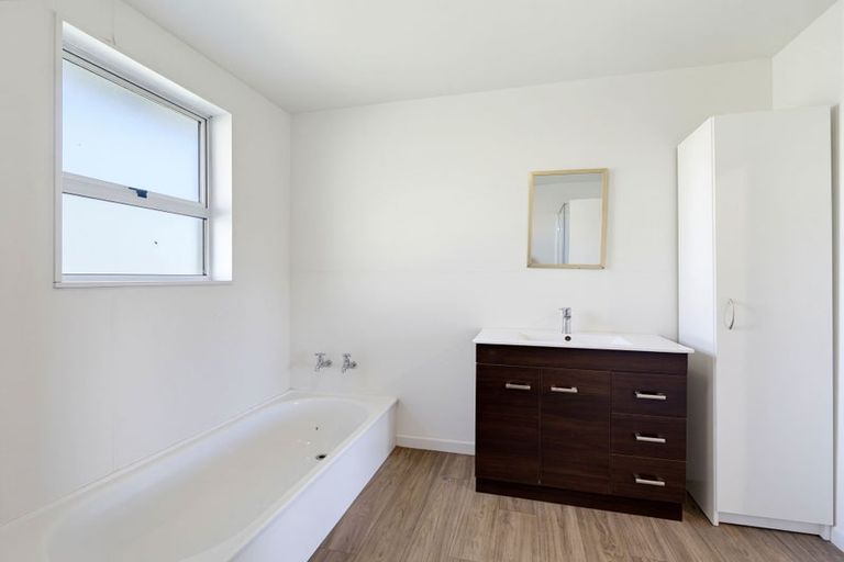 Photo of property in 61 Burnett Street, Oxford, 7430