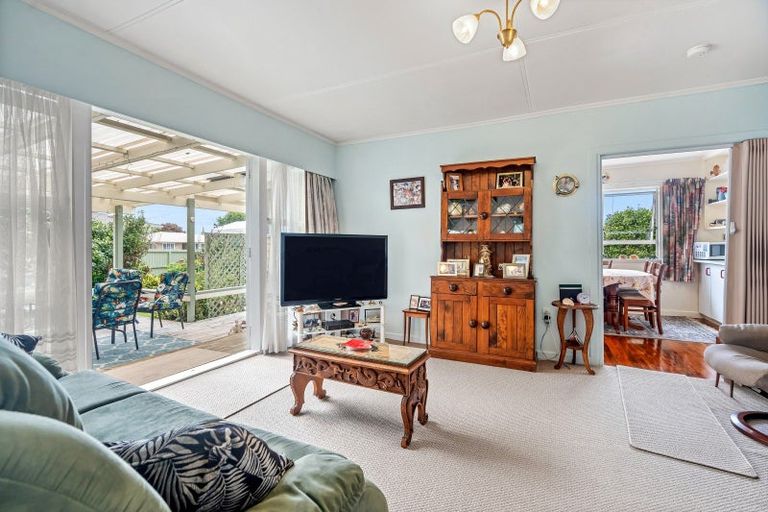 Photo of property in 11 Thompson Place, Tikipunga, Whangarei, 0112