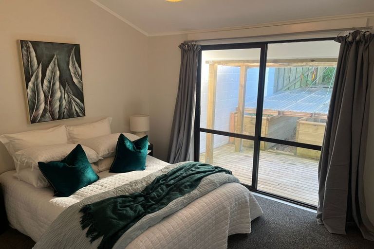 Photo of property in 2 Anzia Way, Johnsonville, Wellington, 6037