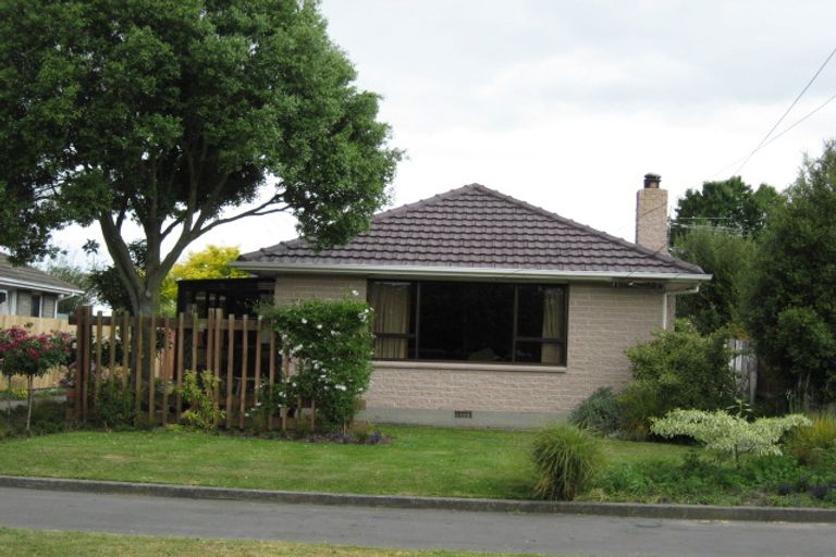 Photo of property in 10 Dunster Street, Burnside, Christchurch, 8053