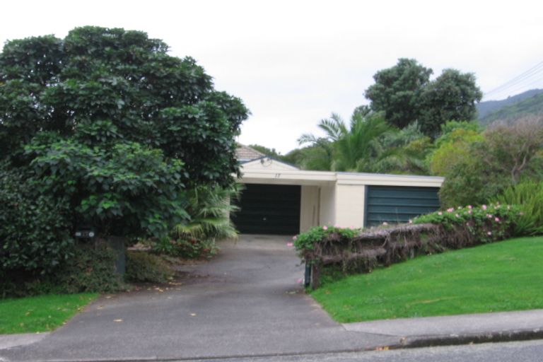 Photo of property in 17 Kereru Street, Waikanae, 5036