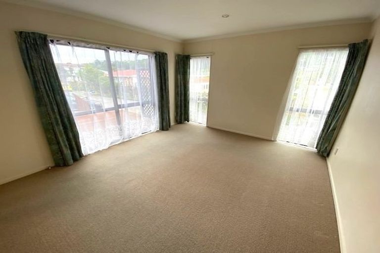 Photo of property in 48a Beauchamp Street, Tawa, Wellington, 5028