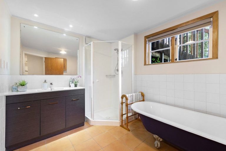 Photo of property in 89 Wood Bay Road, Titirangi, Auckland, 0604