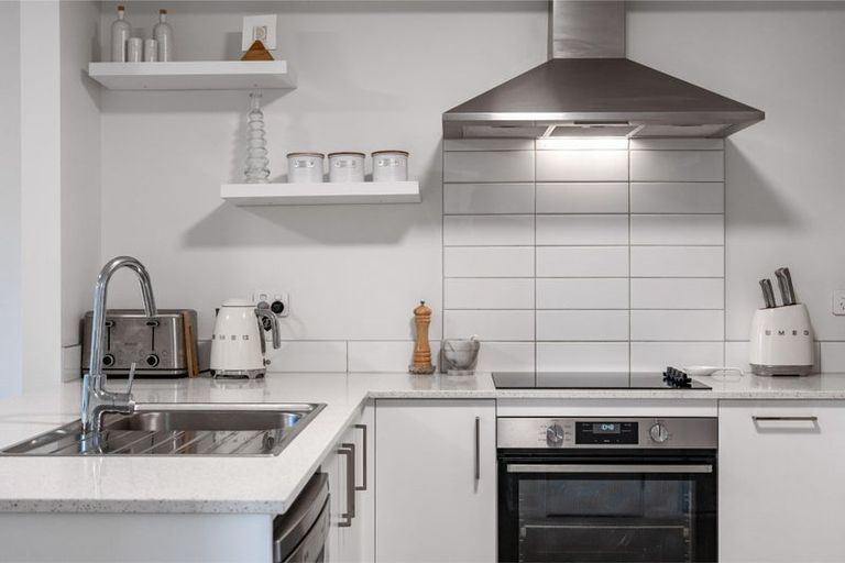 Photo of property in 41 Kauri Amber Road, Westgate, Auckland, 0614