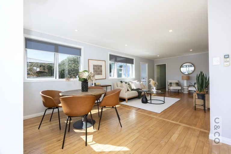 Photo of property in 23 Kaipara Portage Road, Riverhead, 0820