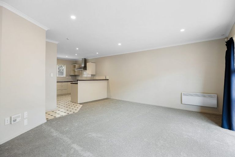 Photo of property in 42b Picton Avenue, Riccarton, Christchurch, 8011