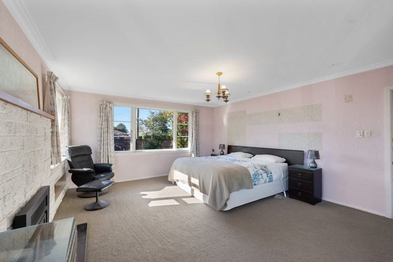 Photo of property in 179 Grimseys Road, Redwood, Christchurch, 8051