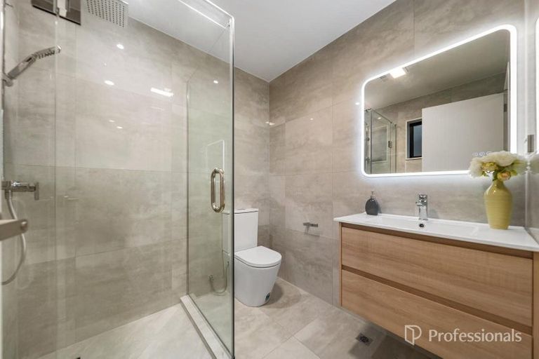 Photo of property in 29a Hywell Place, Manurewa, Auckland, 2102