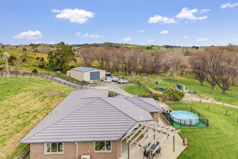 Photo of property in 65 Jumna Road, Maungaturoto, 0587