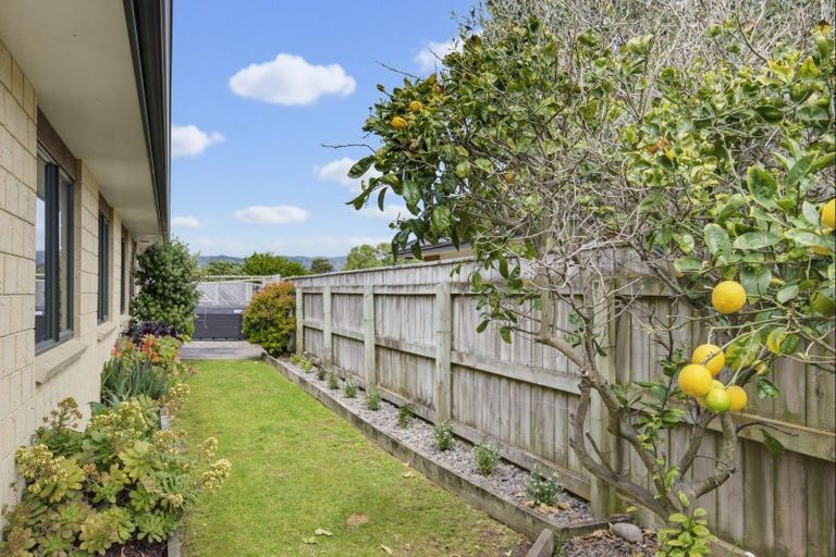 Photo of property in 1 William Noel Place, Waikanae Beach, Waikanae, 5036