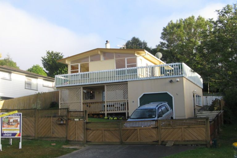 Photo of property in 11 Orton Street, Glenfield, Auckland, 0627