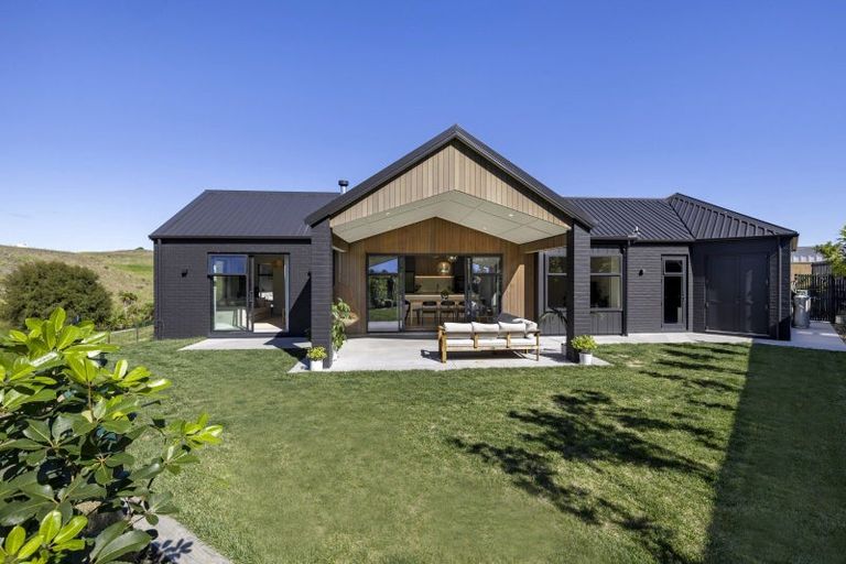 Photo of property in 3 Waipatukahu Lane, Raglan, 3225