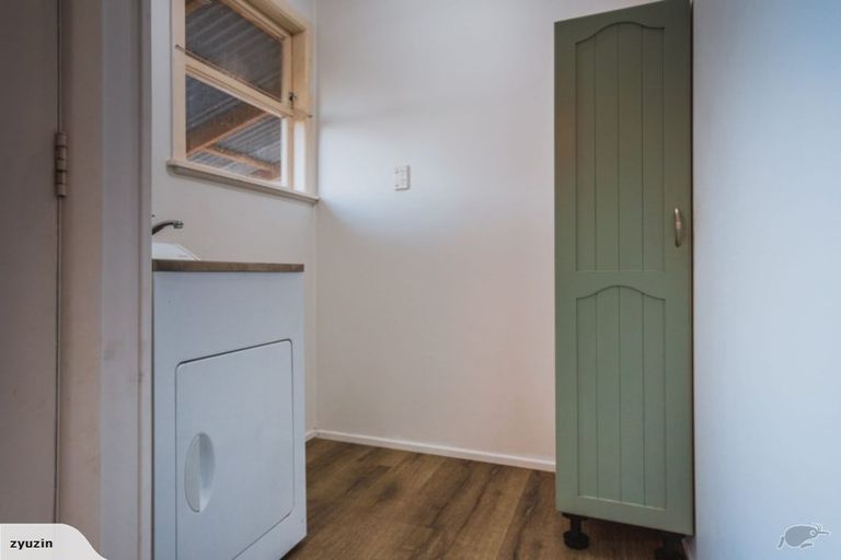 Photo of property in 21 Mcquarrie Avenue, Wattle Downs, Auckland, 2103