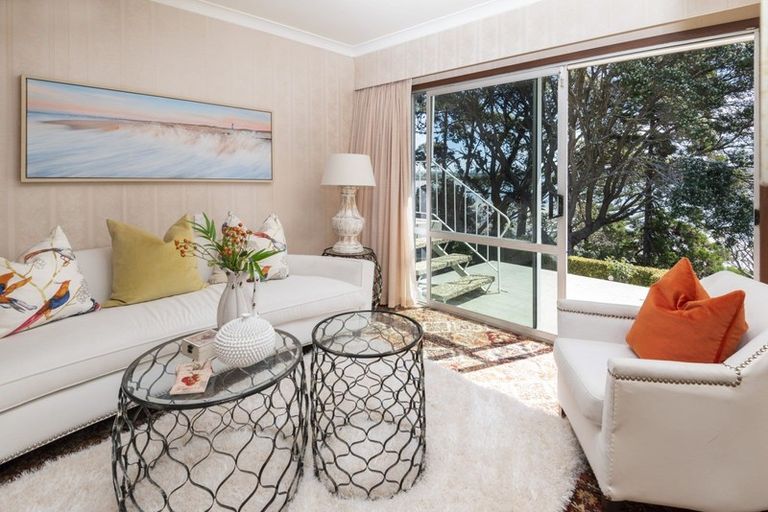 Photo of property in 71 Fisher Parade, Sunnyhills, Auckland, 2010