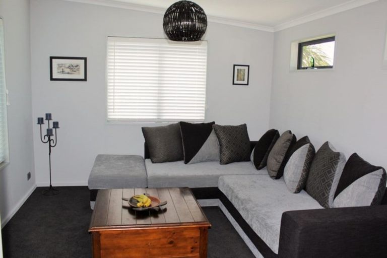 Photo of property in 12 Cunaris Way, Te Anau, 9600