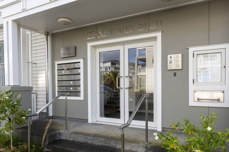 Photo of property in 30 Eaves Bush Parade, Orewa, 0931