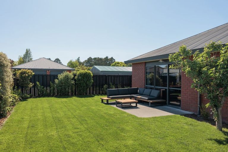 Photo of property in 2 Maple Lane, Tinwald, Ashburton, 7700