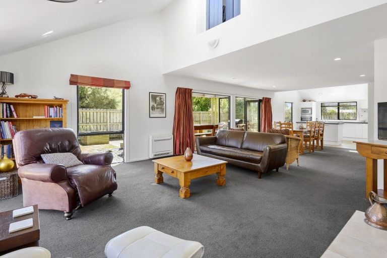 Photo of property in 16 Devon Crescent, Darfield, 7510