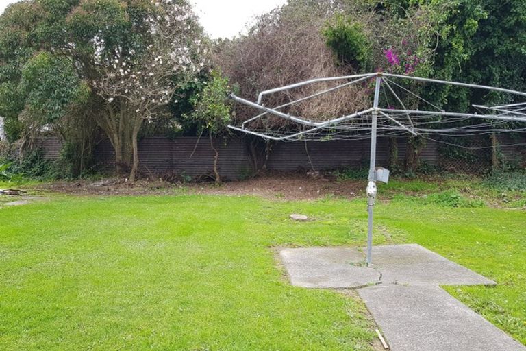 Photo of property in 1/82 Pah Road, Papatoetoe, Auckland, 2025
