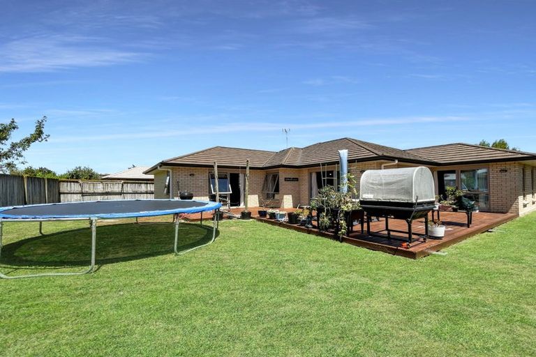 Photo of property in 14 Hector Drive, Rototuna North, Hamilton, 3210