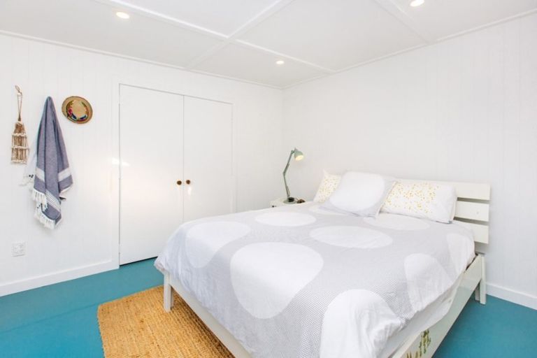 Photo of property in 5 Puriri Street, Raglan, 3225