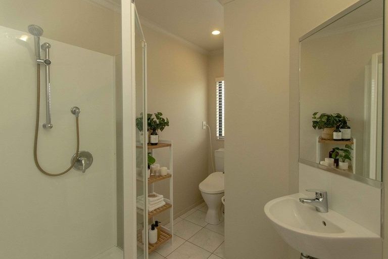 Photo of property in 16a Burness Road, Greenmeadows, Napier, 4112