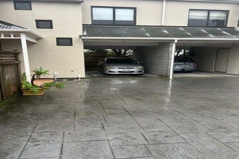 Photo of property in 227 The Parade, Island Bay, Wellington, 6023