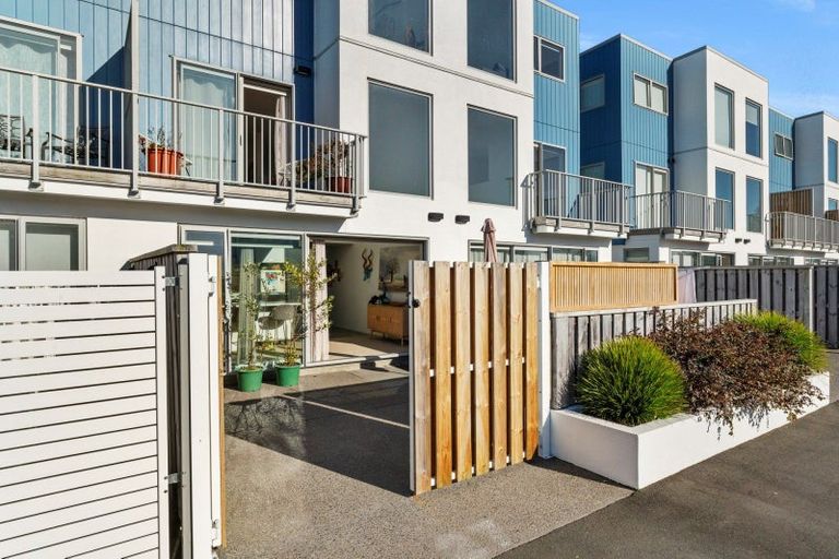 Photo of property in 31 Reynolds Place, Papamoa Beach, Papamoa, 3118