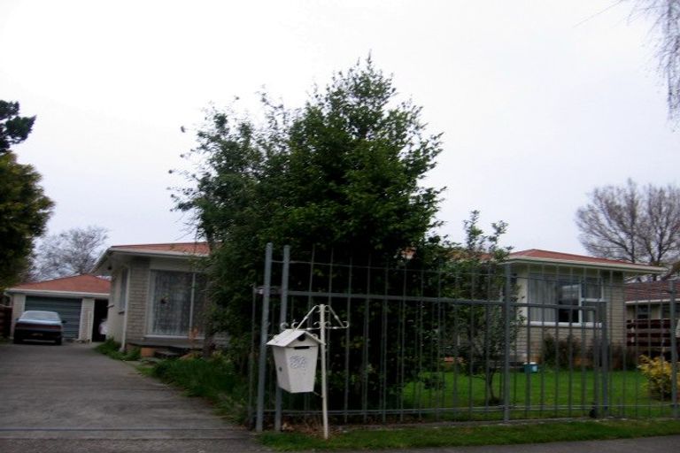 Photo of property in 36 Benmore Avenue, Cloverlea, Palmerston North, 4412