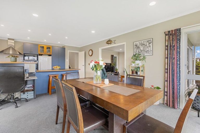 Photo of property in 4 Evelyn Place, Welbourn, New Plymouth, 4310