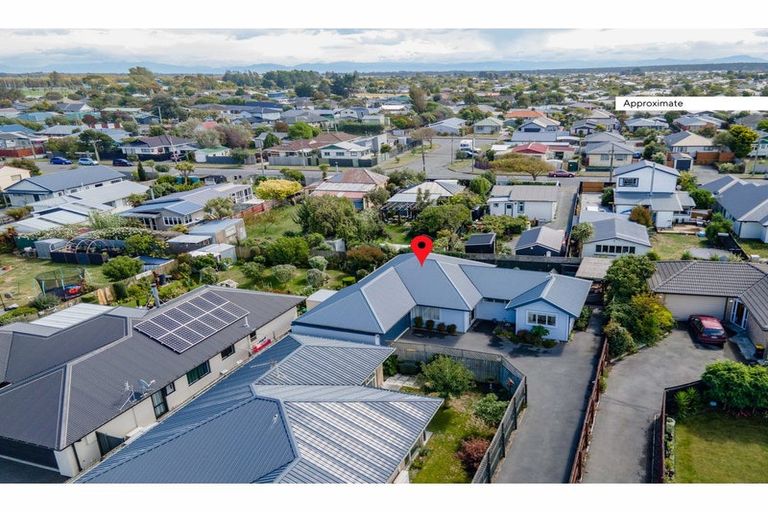 Photo of property in 32a Surfers Place, North New Brighton, Christchurch, 8083