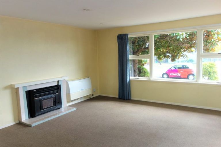 Photo of property in 16 Belmont Street, Avondale, Christchurch, 8061