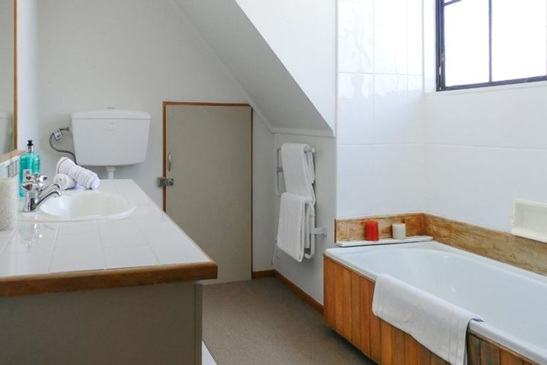 Photo of property in 100 Buller Street, New Plymouth, 4312