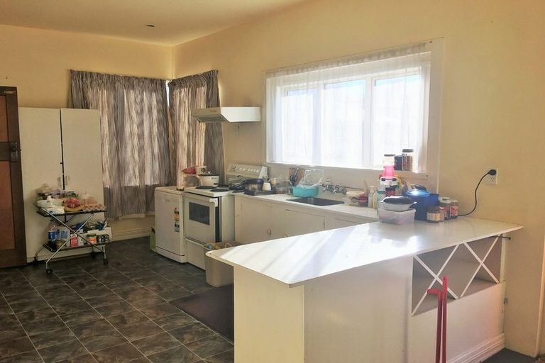 Photo of property in 2/64 Division Street, Riccarton, Christchurch, 8041