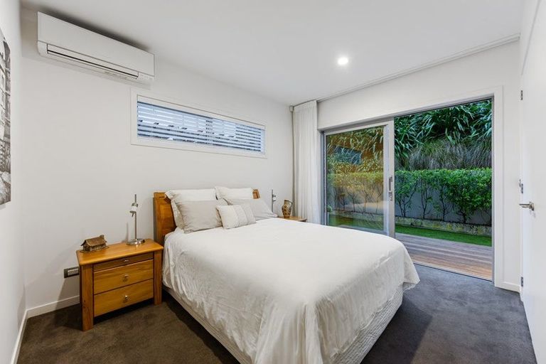 Photo of property in 21 Caldera Drive, Long Bay, Auckland, 0630