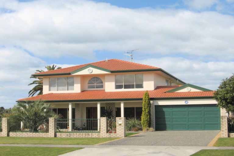 Photo of property in 16 Montego Drive, Papamoa Beach, Papamoa, 3118