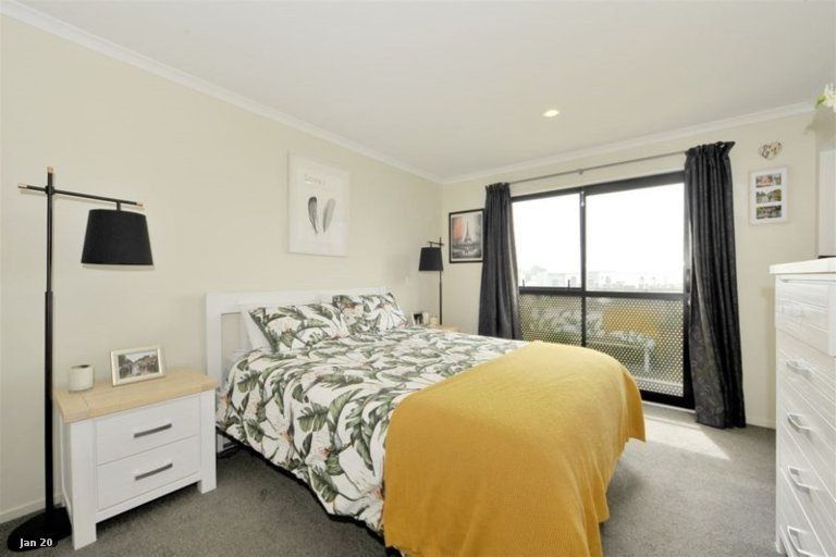 Photo of property in 30 Brian Keogh Lane, Wigram, Christchurch, 8025