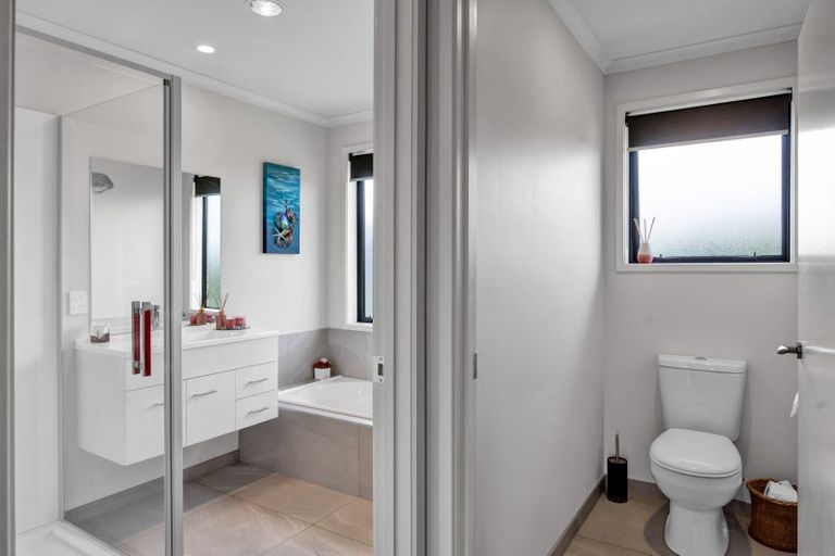 Photo of property in 472 Turuturu Road, Hawera, 4674