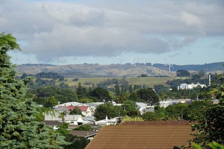 Photo of property in 10 Davidson Crescent, Pahiatua, 4910