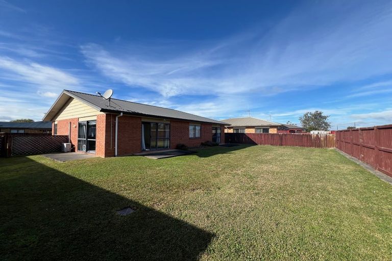 Photo of property in 19 Corsair Place, Melville, Hamilton, 3206